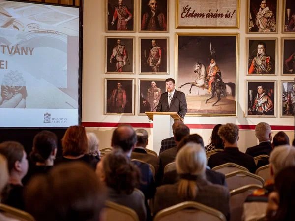 Tudományos konferencia